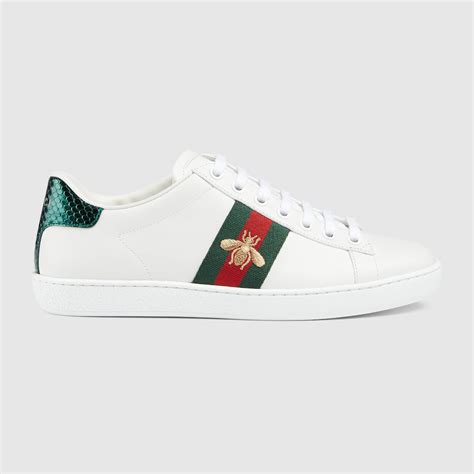 Women's Gucci Ace sneaker with bee 